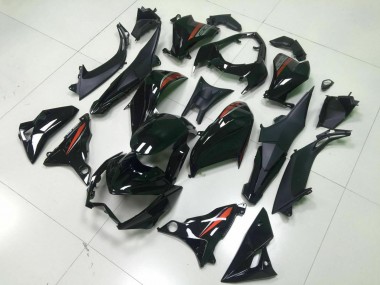Glänzendes Schwarz Rot Silber 2013-2018 Kawasaki Z800 Motorrad Verkleidung