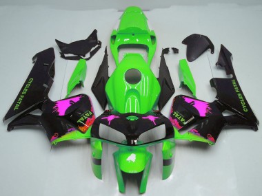 Rosa Spritzer on Grün 2005-2006 Honda CBR600RR Motorrad Verkleidung