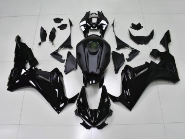Glänzendes Schwarz Matt Schwarz 2020-2023 Honda CBR1000RR-R Motorrad Verkleidung