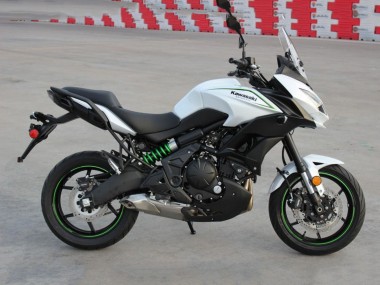 Weiß 2015-2021 Kawasaki Versys 650 Motorrad Verkleidung